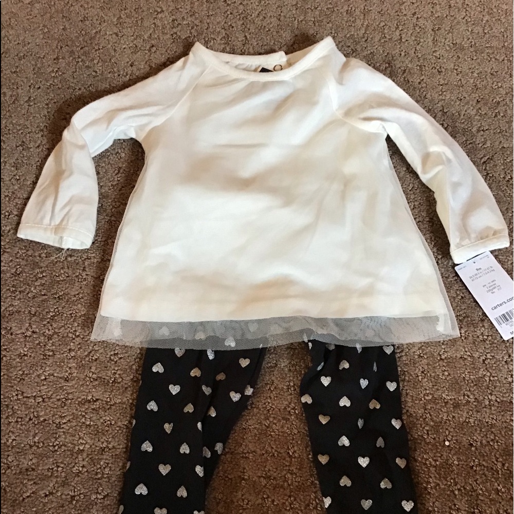🌷CARTERS 2 PIECE OUTFIT IN SIZE 9 MONTHS NWT